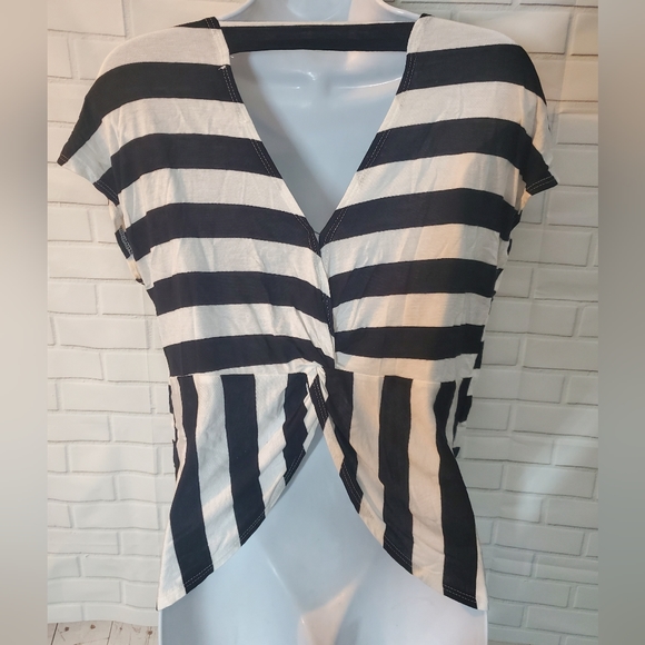 Green Envelope Black and White Striped Tshirt - Picture 3 of 6